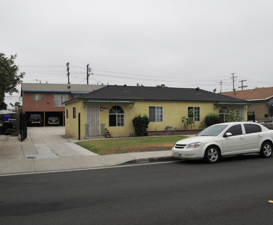 4354 E 55th St in Maywood, CA - Building Photo