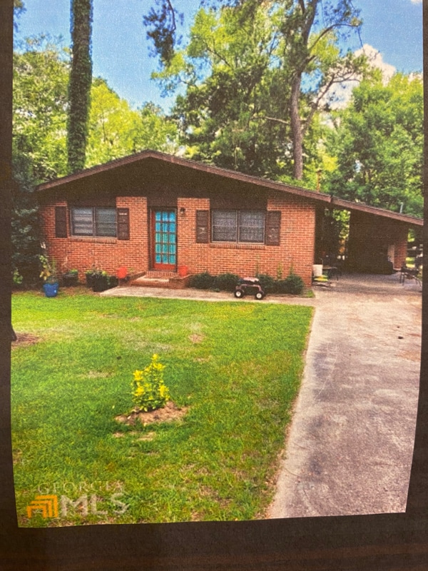 property at 1949 Dirk Dr