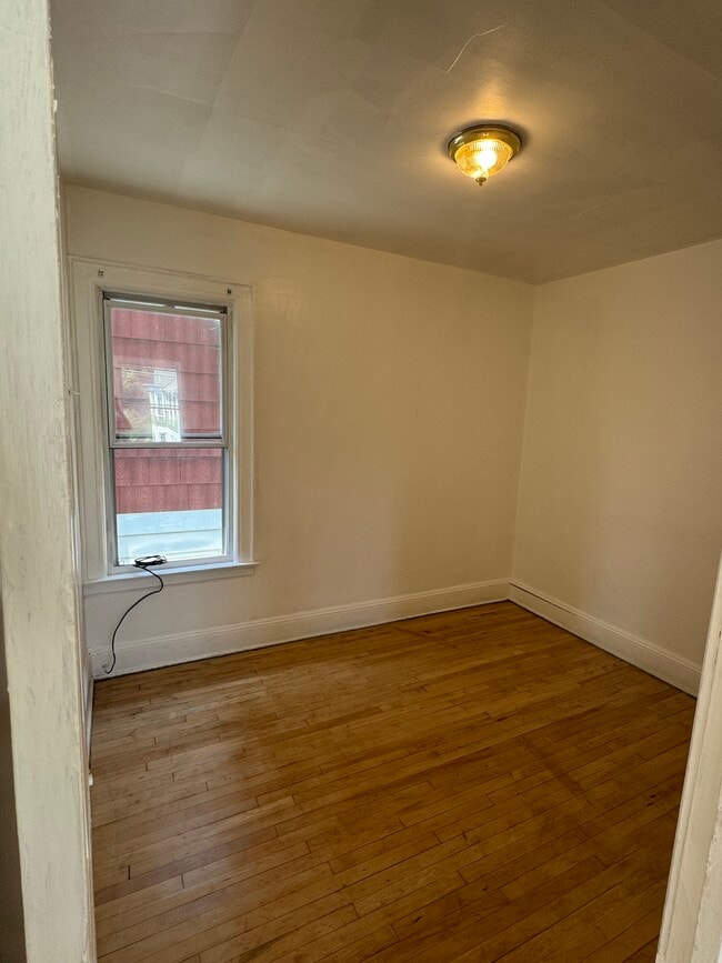 1712 E Park Pl, Unit 2 in Milwaukee, WI - Foto de edificio - Building Photo