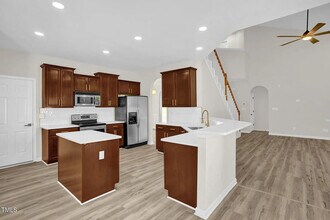 6101 Clarks Frks Dr in Raleigh, NC - Building Photo - Building Photo
