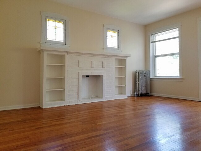 2220 N St Louis Ave in Chicago, IL - Building Photo - Building Photo