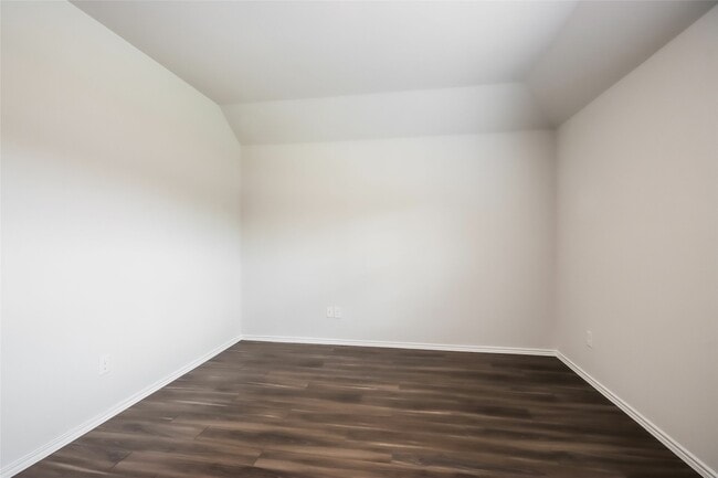 property at 13716 Blue Jay Ct