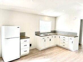 1009 Pine Eagle Ln in San Antonio, TX - Foto de edificio - Building Photo