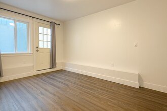 5211 Mission St in San Francisco, CA - Building Photo - Building Photo