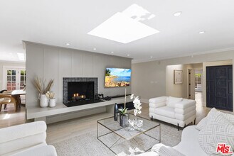 9520 Gloaming Dr in Beverly Hills, CA - Building Photo - Building Photo
