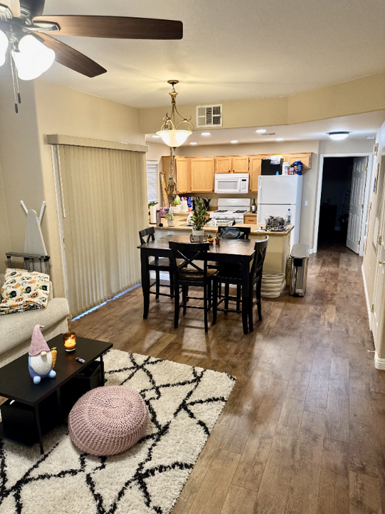 3815 Juno Beach St in Las Vegas, NV - Building Photo