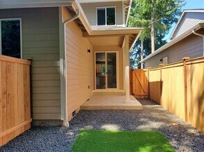 6908 Liberty Ln in Tumwater, WA - Building Photo - Building Photo