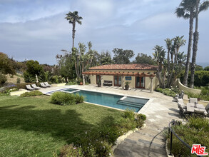 27364 Winding Way in Malibu, CA - Building Photo - Building Photo