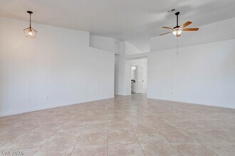 2205 Riderwood Ave in North Las Vegas, NV - Building Photo - Building Photo