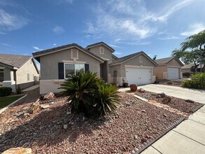 7841 Odysseus Ave in Las Vegas, NV - Building Photo - Building Photo