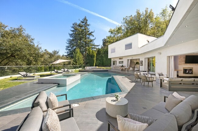 property at 2666 Hutton Dr