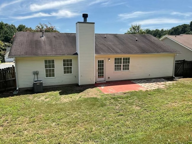 property at 465 Amelia Grove Ln SE