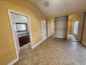 4824 Cambridge St in Greenacres, FL - Building Photo - Building Photo