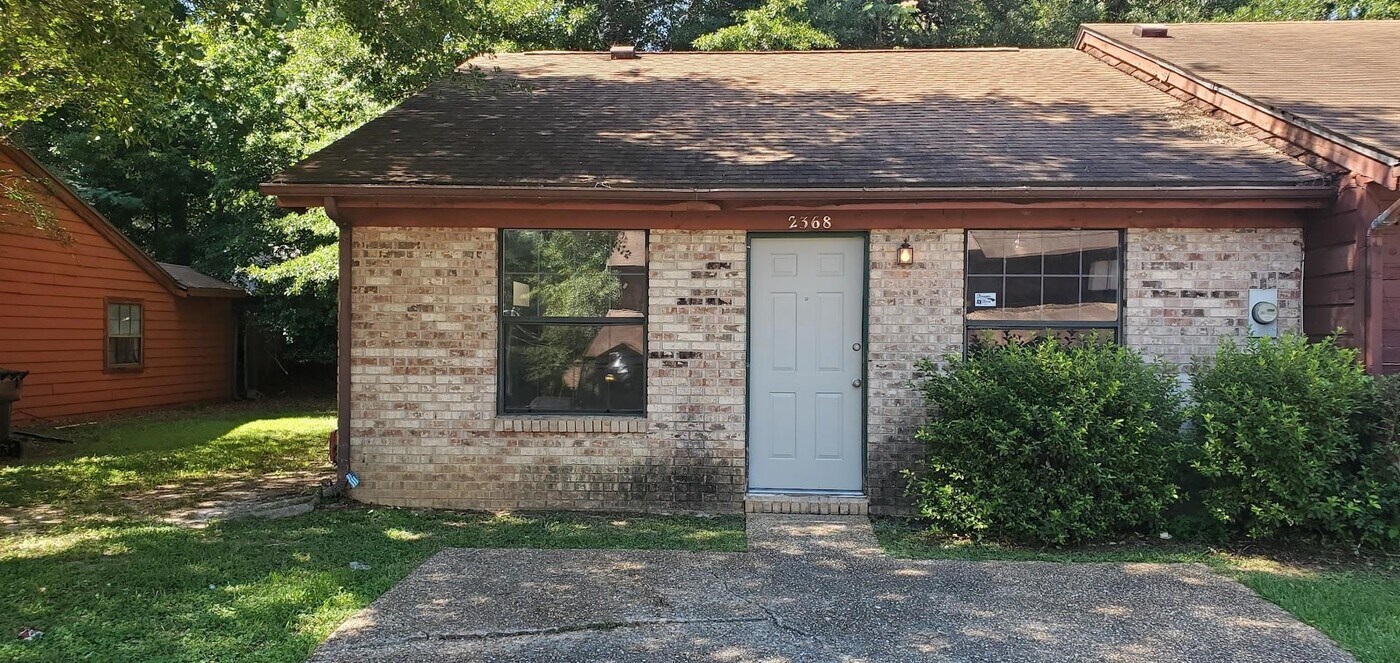 2368 Hartsfield Way in Tallahassee, FL - Building Photo
