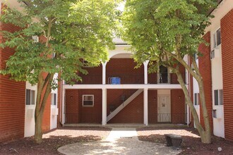 Spring Lake Apartments in Spring Lake, NJ - Foto de edificio - Building Photo