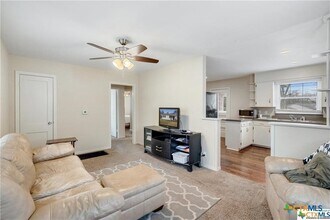 1902 S 9th St in Temple, TX - Foto de edificio - Building Photo