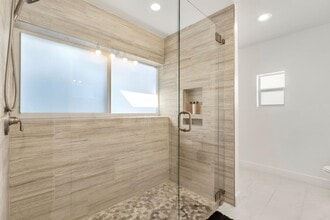 921 SE 13th Ct in Deerfield Beach, FL - Building Photo - Building Photo