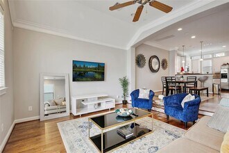 11029 Sherwood Grv in Houston, TX - Building Photo - Building Photo