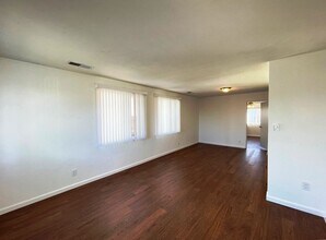 2739 Preece St in San Diego, CA - Building Photo - Building Photo