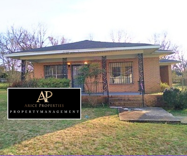 property at 1910 16th St N