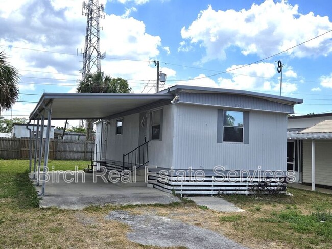 property at 7040 Commons Blvd