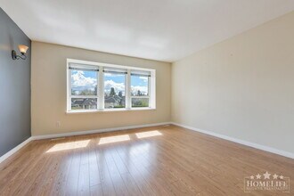 6375-187A 187a St in Surrey, BC - Building Photo - Building Photo