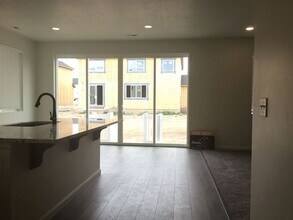 1946 W 800 N in Layton, UT - Building Photo - Building Photo