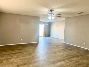 9908 Peregrine Trl in Fort Worth, TX - Foto de edificio - Building Photo