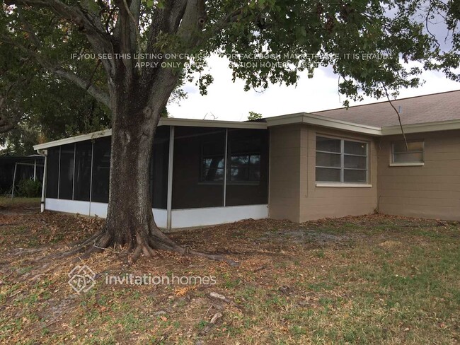 3545 Landale Dr in Holiday, FL - Building Photo - Building Photo