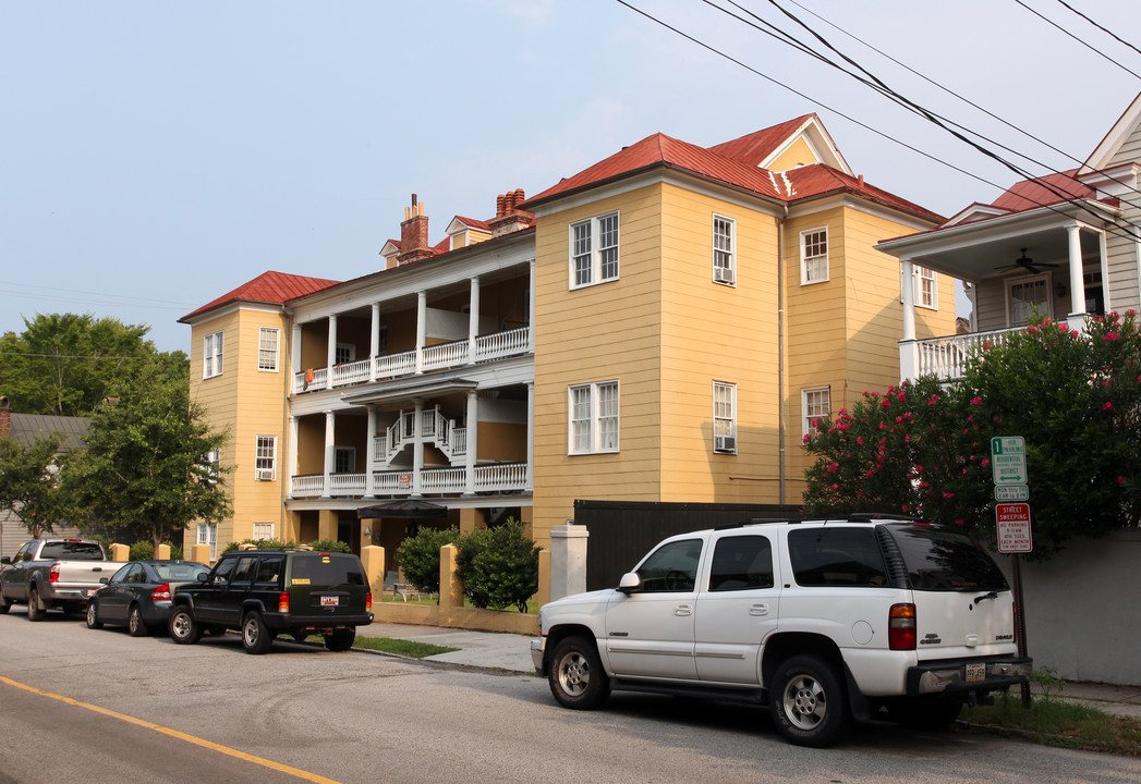 132 Smith St in Charleston, SC - Building Photo