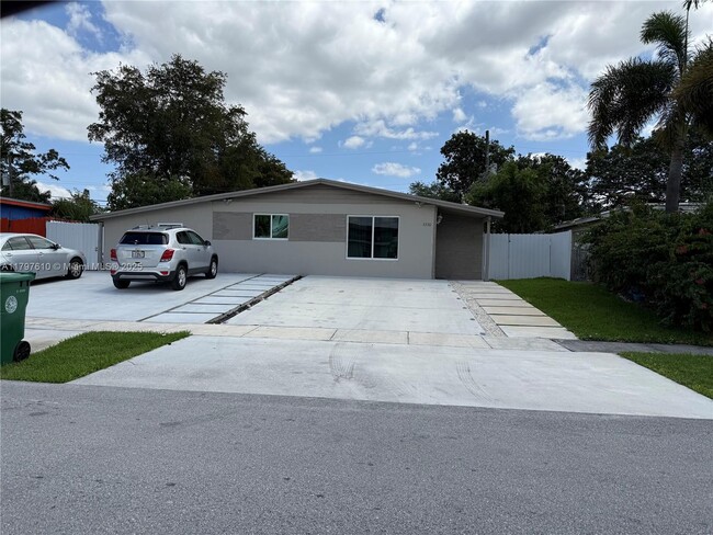 3770 SW 58th Terrace