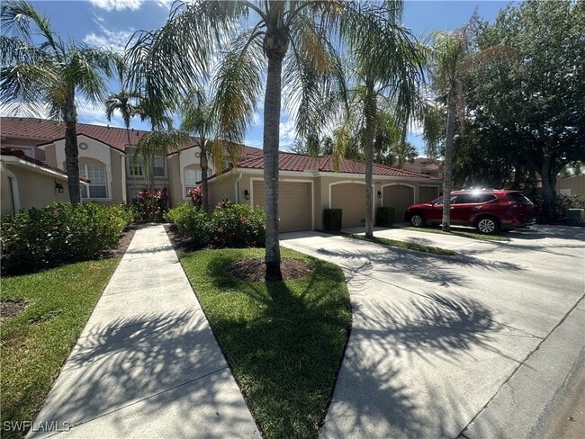 2880 Cypress Trace Cir