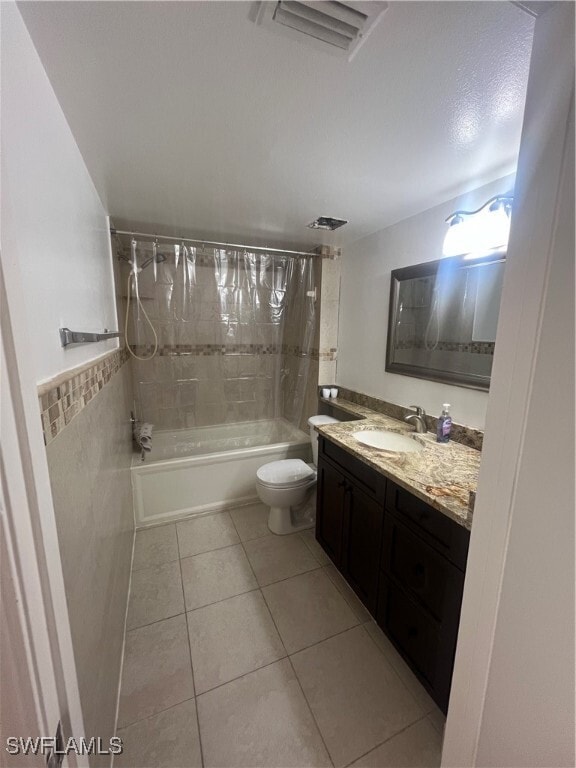 property at 1275 Wildwood Lakes Blvd