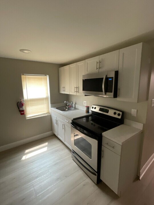 4711 Penn St in Philadelphia, PA - Building Photo