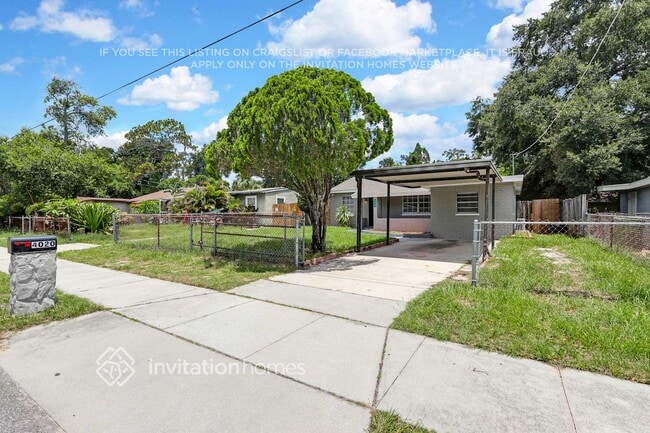 property at 4020 E Paris St