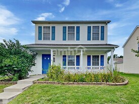 1893 Sandy Lake Dr in Grove City, OH - Building Photo