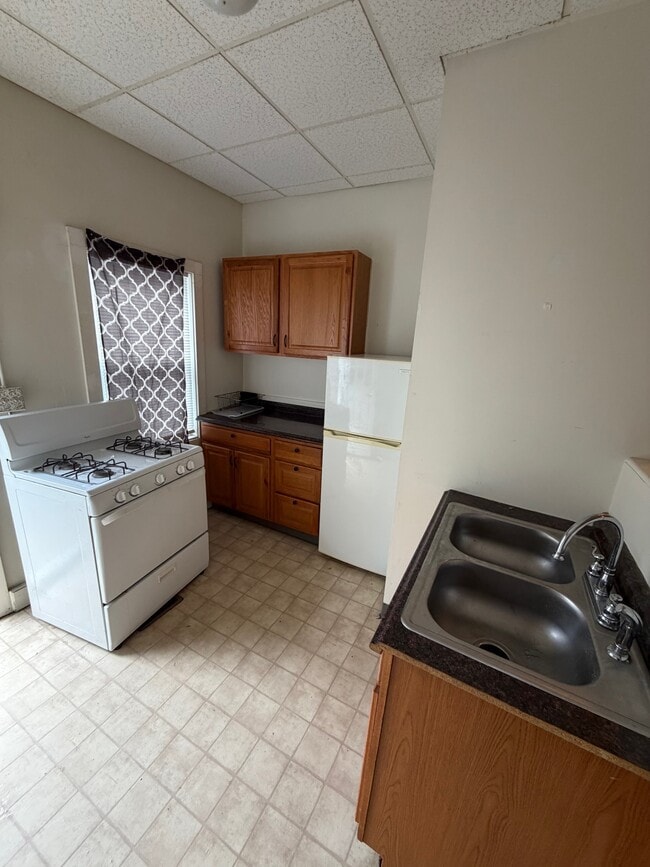 348 Clinton St in Binghamton, NY - Building Photo - Building Photo