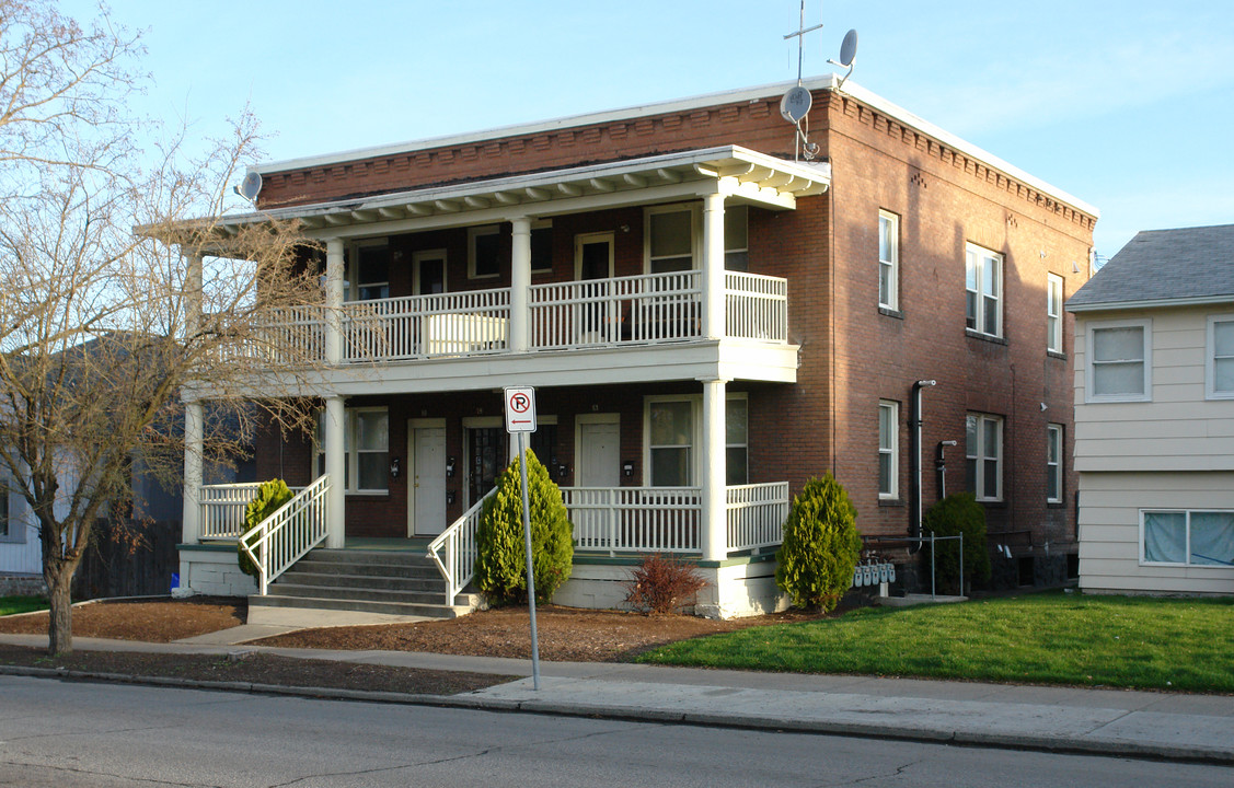 1314 W Maxwell Ave in Spokane, WA - Foto de edificio