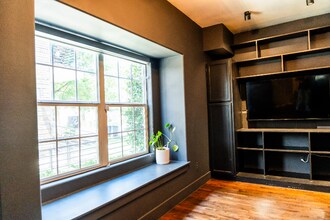 5814 Bryan Pkwy in Dallas, TX - Building Photo - Building Photo