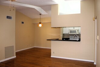 2504 SE Anchorage Cove in Port St. Lucie, FL - Building Photo - Building Photo
