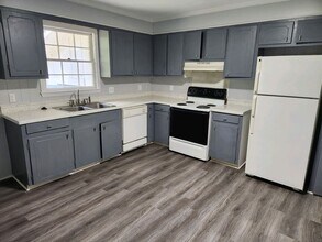 2218 Apple Valley Rd in Columbia, SC - Building Photo - Building Photo