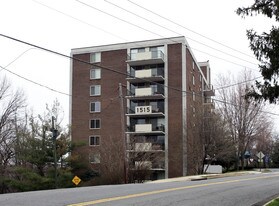 1515 S Arlington Ridge Rd Apartments