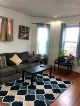 26 Union St, Unit 2 in Boston, MA - Foto de edificio - Building Photo