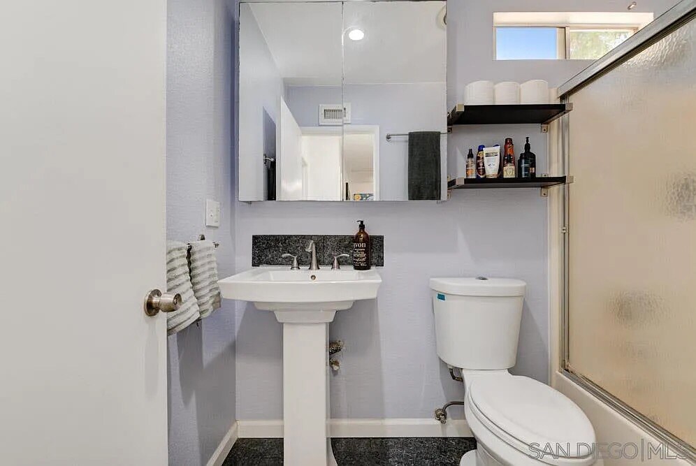 368 Folland Rd Sicamous, BC Rental Homes and Apartments for Rent