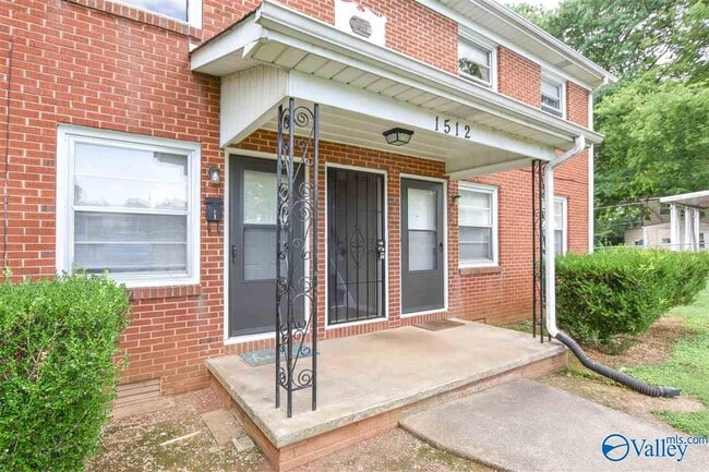 property at 1512 Oakwood Ave NE