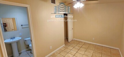 2845 W Fillmore St, Unit 2 in Phoenix, AZ - Building Photo - Building Photo