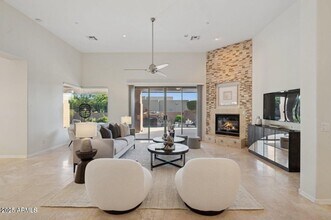 11299 E Greythorn Dr in Scottsdale, AZ - Building Photo - Building Photo