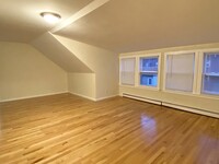 199 Beacon St, Unit 3 in Somerville, MA - Building Photo - Building Photo