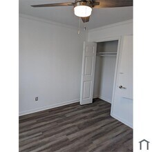 4401 Barnett St, Unit C in Metairie, LA - Foto de edificio - Building Photo