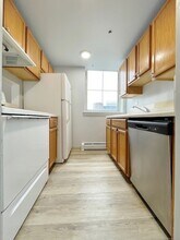 124 Court St, Unit 303 in New Haven, CT - Building Photo - Building Photo